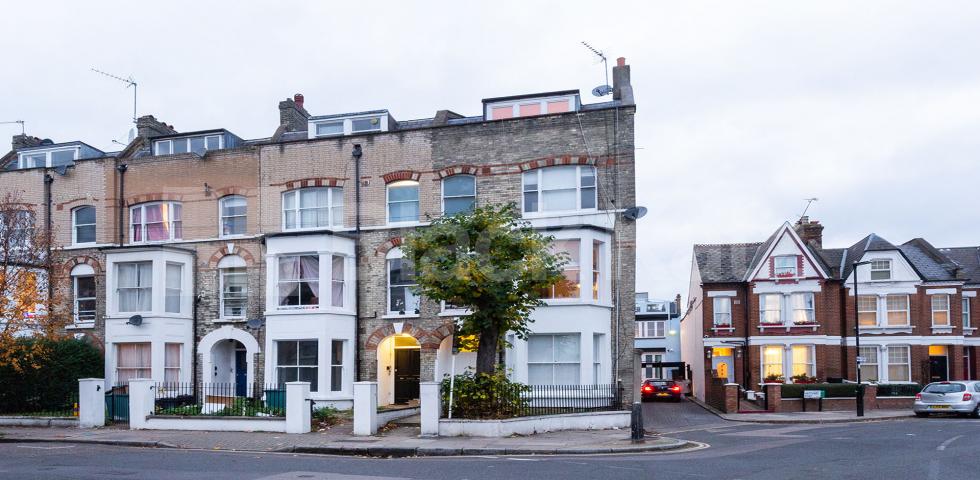 			5 Bedroom, 1 bath, 1 reception House			 Marlborough Road, Archway / Holloway